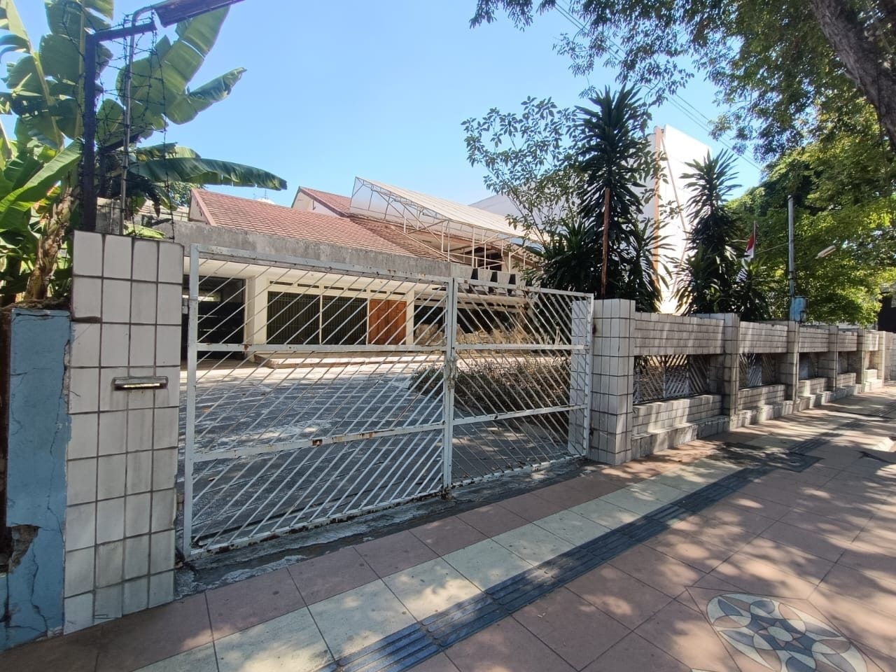 Dijual Rumah Komersial Raya Darmo Surabaya Selatan - Image 1