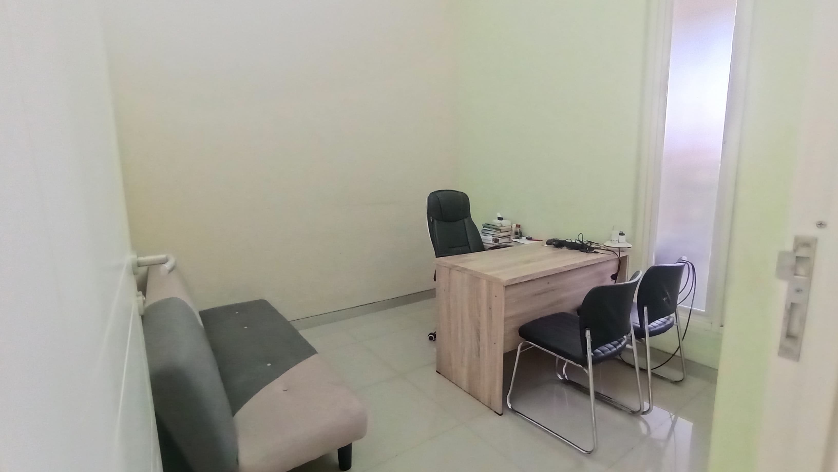 Dijual Rumah Terawat dan Murah di Griya Kebraon Utama Surabaya Selatan - Thumbnail 3