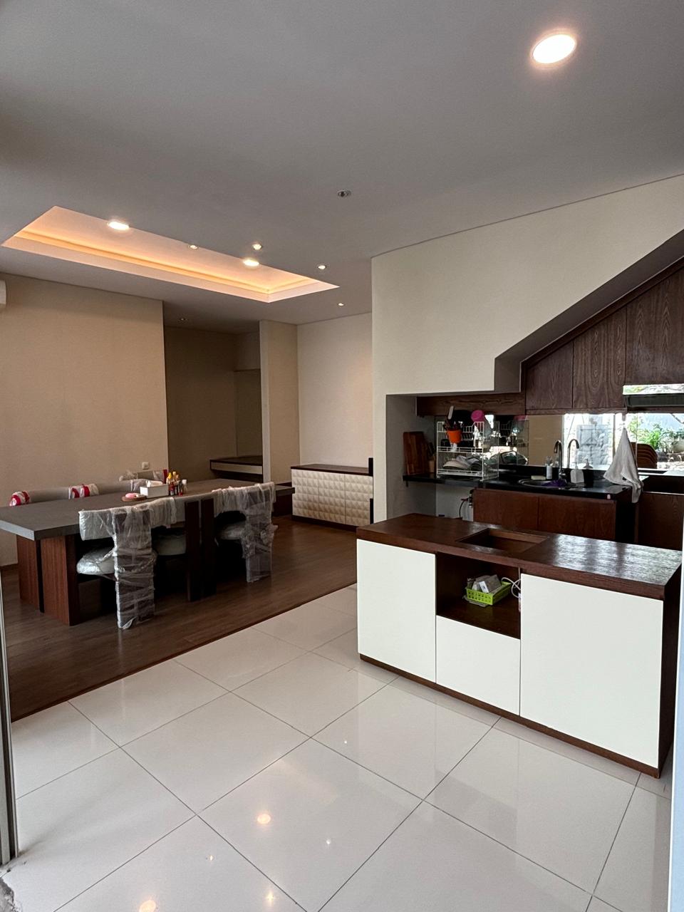 Dijual Murah Rumah Minimalis di Graha Family Surabaya Barat - Image 1