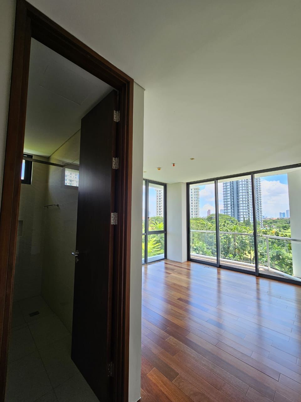 Dijual Cepat atau Disewakan Apartement Rosebay Graha Famili Surabaya Barat - Thumbnail 3