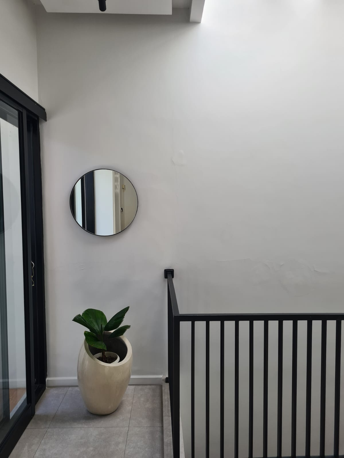 Rumah Dijual Lokasi Strategis Murah Royal Residence Surabaya Barat - Thumbnail 3