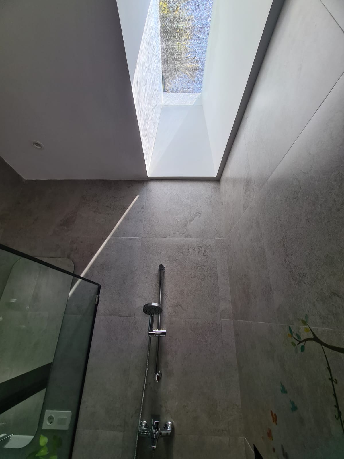 Rumah Dijual Lokasi Strategis Murah Royal Residence Surabaya Barat - Thumbnail 4