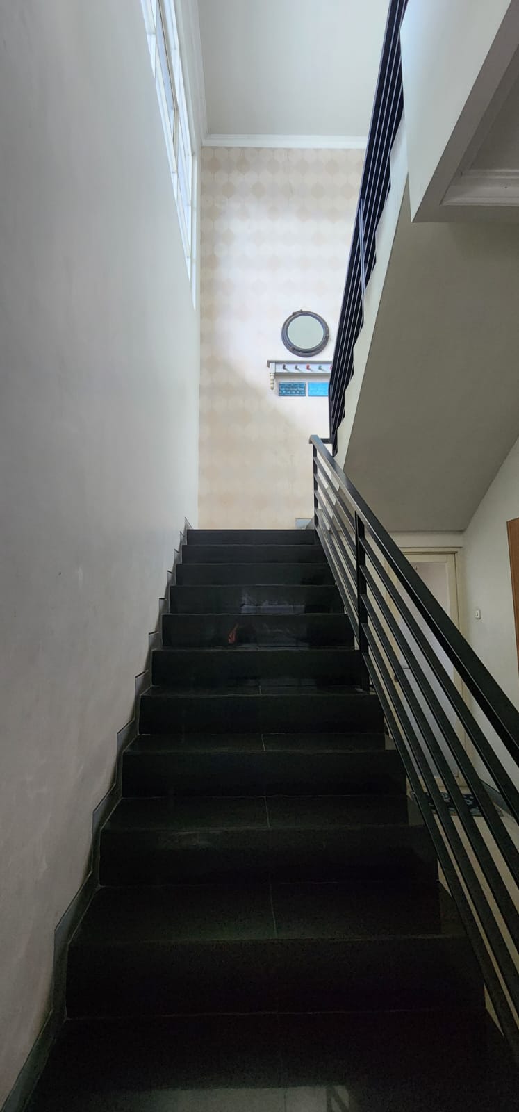 Rumah Kost Dijual Lokasi Strategis Murah Mojo Arum Surabaya Timur - Thumbnail 4