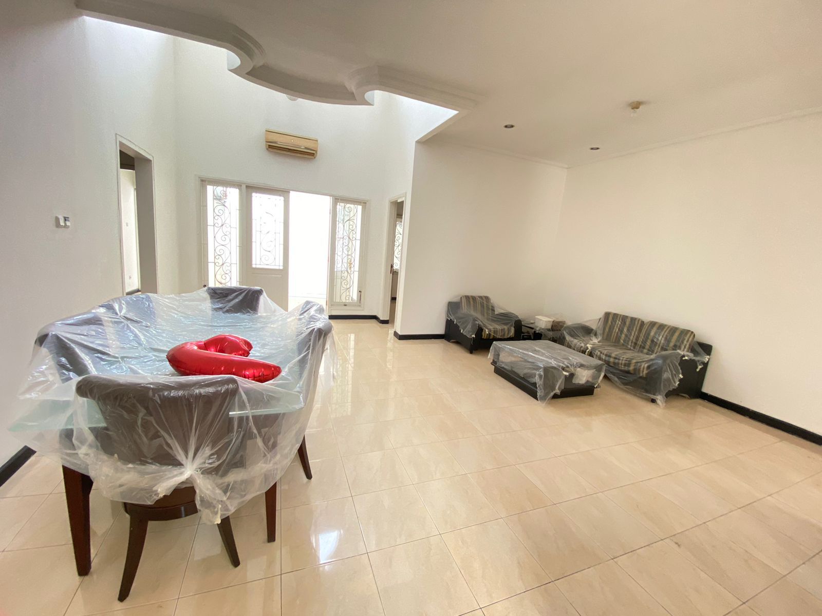 Disewakan Rumah di Royal Park Citraland - Thumbnail 3