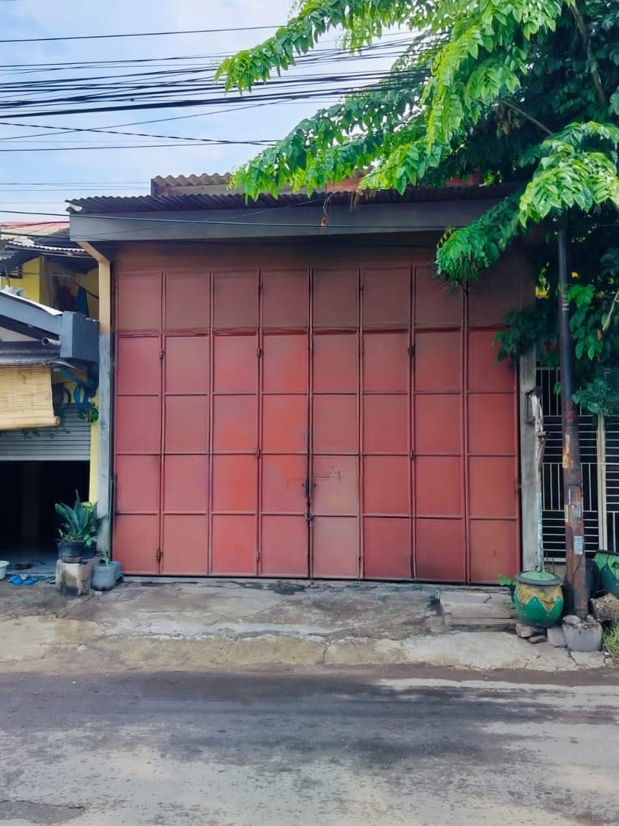 Dijual Ruko Lokasi Strategis Raya Pandugo Surabaya Timur - Image 1