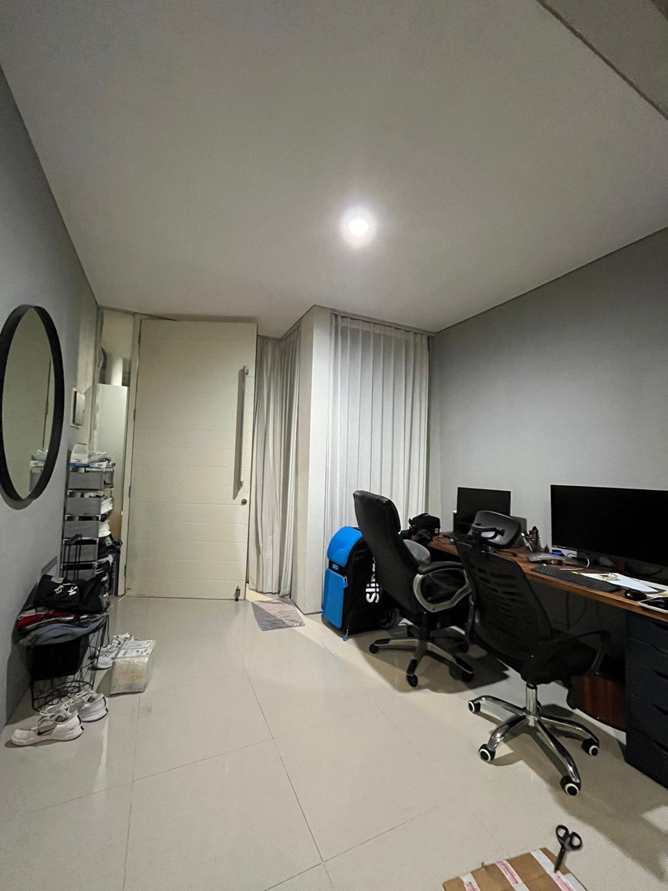 Dijual Rumah Modern dan Luas di Greenlake Citraland Surabaya Barat - Thumbnail 2