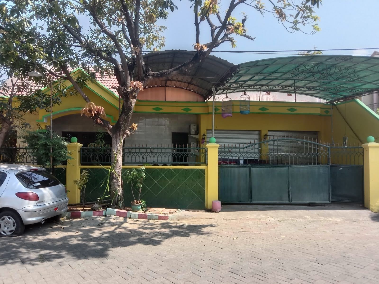 Dijual Rumah Strategis dan Nyaman di Taman Pondok Legi Sidoarjo - Image 1