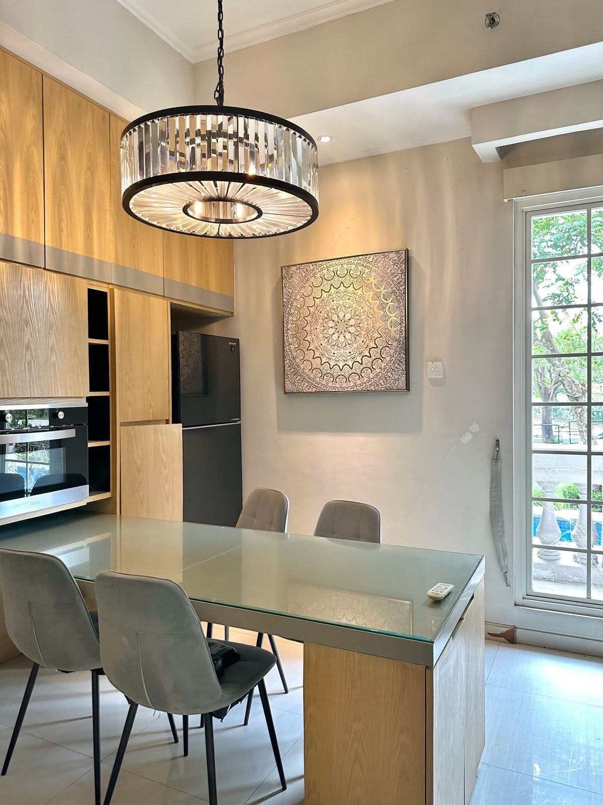 Disewakan Apartemen Premium Rivera Mansion Waterplace Surabaya Barat - Image 1