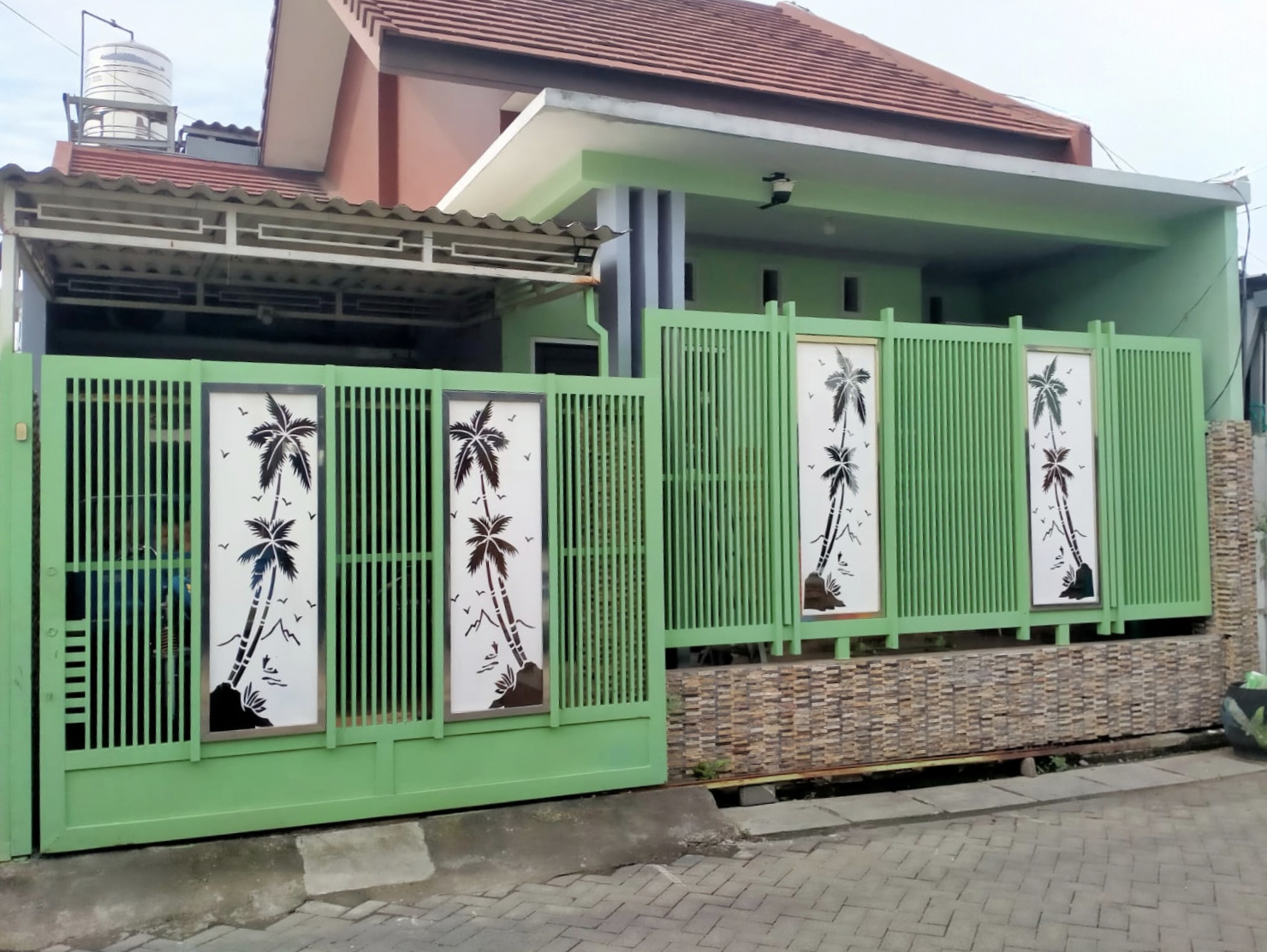 Dijual Rumah Tenang dan Strategis di Simo Kalangan Surabaya Barat - Image 1