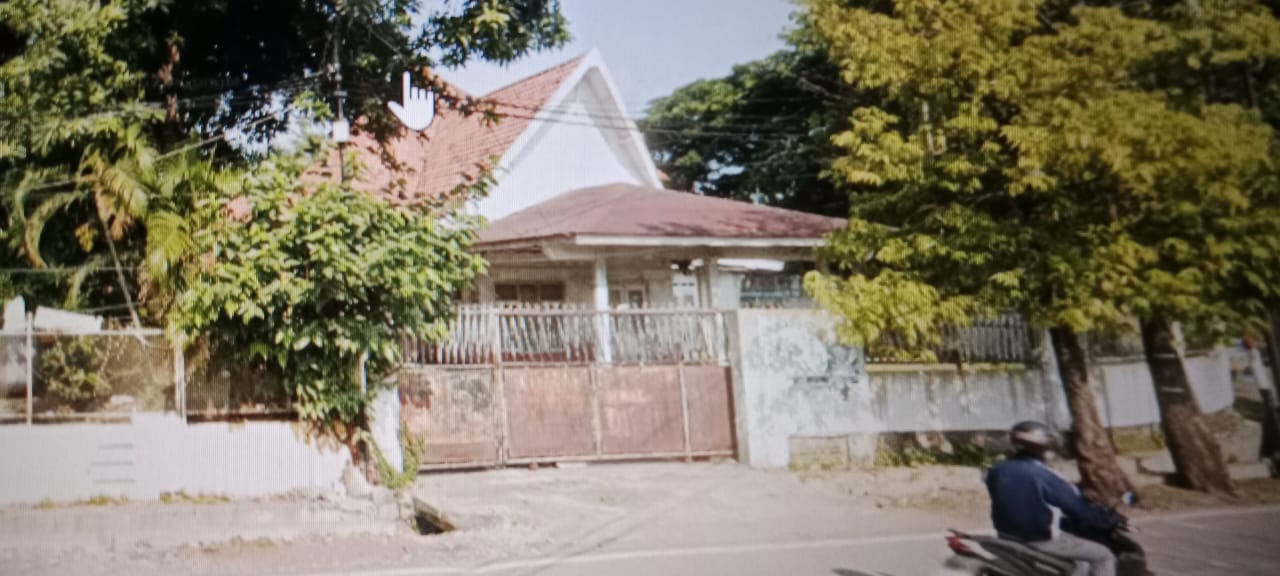 Dijual Rumah Hitung Tanah Lokasi Komersial di Surabaya Timur - Image 1