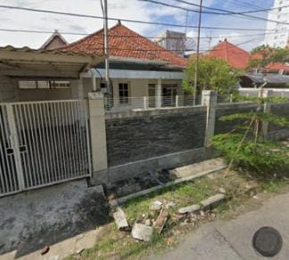 Dijual Rumah Nyaman di Pusat Kota Surabaya - Image 1