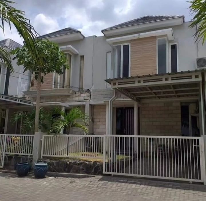Dijual Cepat Rumah Siap Huni Lokasi De Naila Residence Menganti Gresik - Image 1