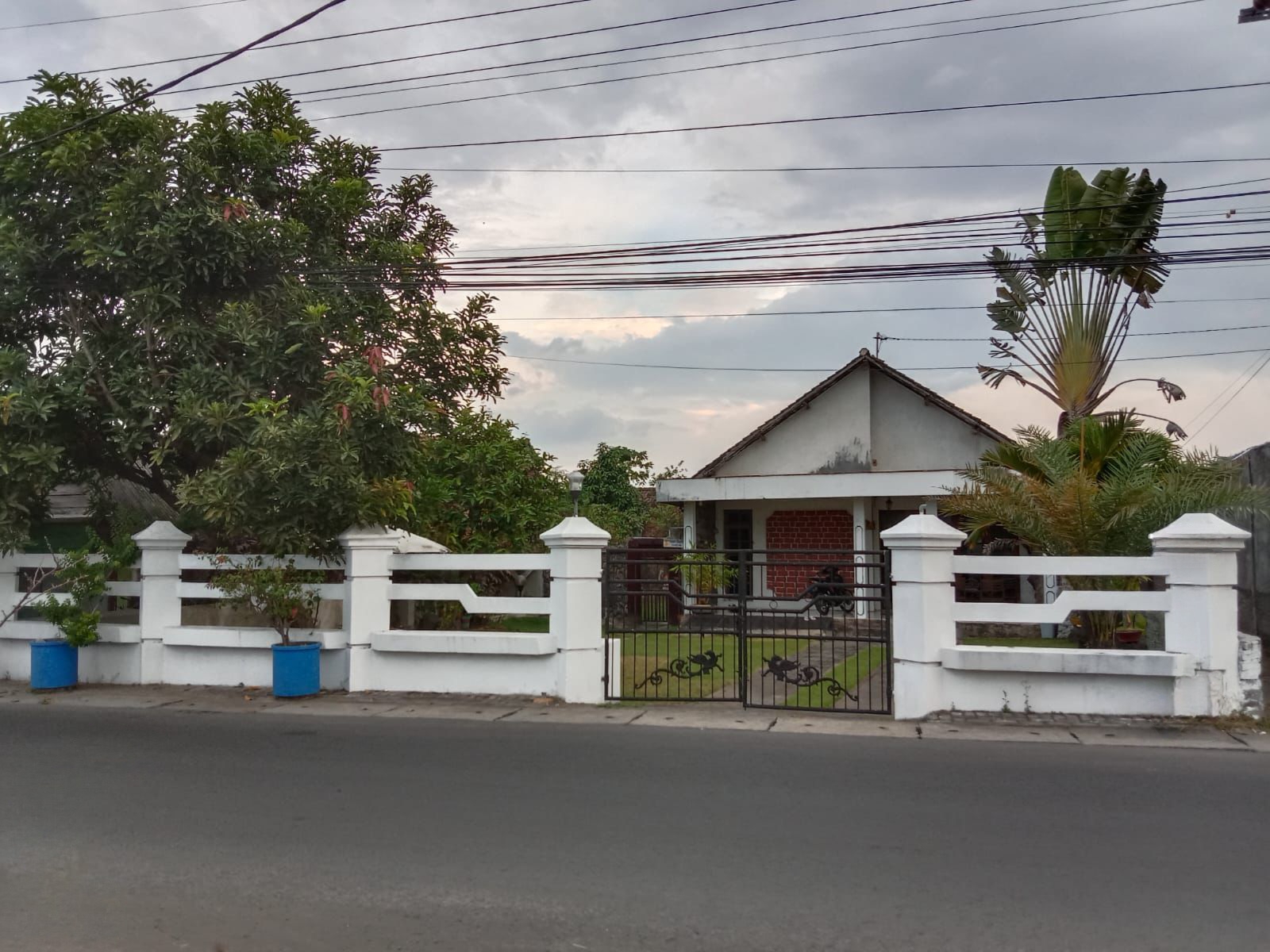 Dijual Cepat Rumah Strategis Nol Jalan Pademonegoro Sukodono Sidoarjo - Image 1