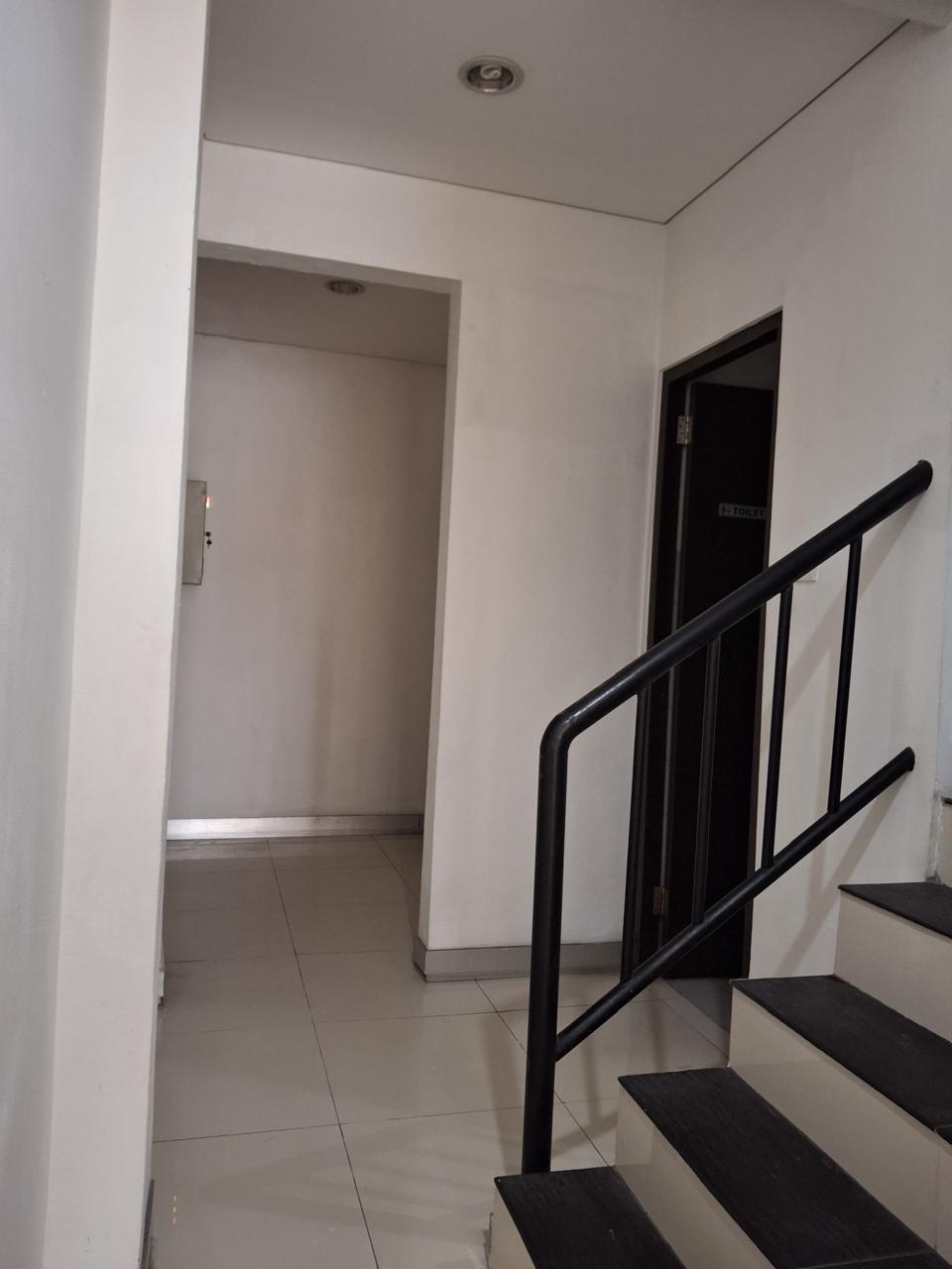 Dijual Ruko Strategis Lokasi Raya Jemursari Surabaya Timur - Thumbnail 2