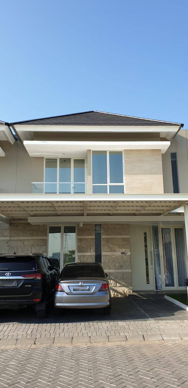 Dijual Rumah Mewah Greenlake Citraland Surabaya Barat dekat Binus - Image 1