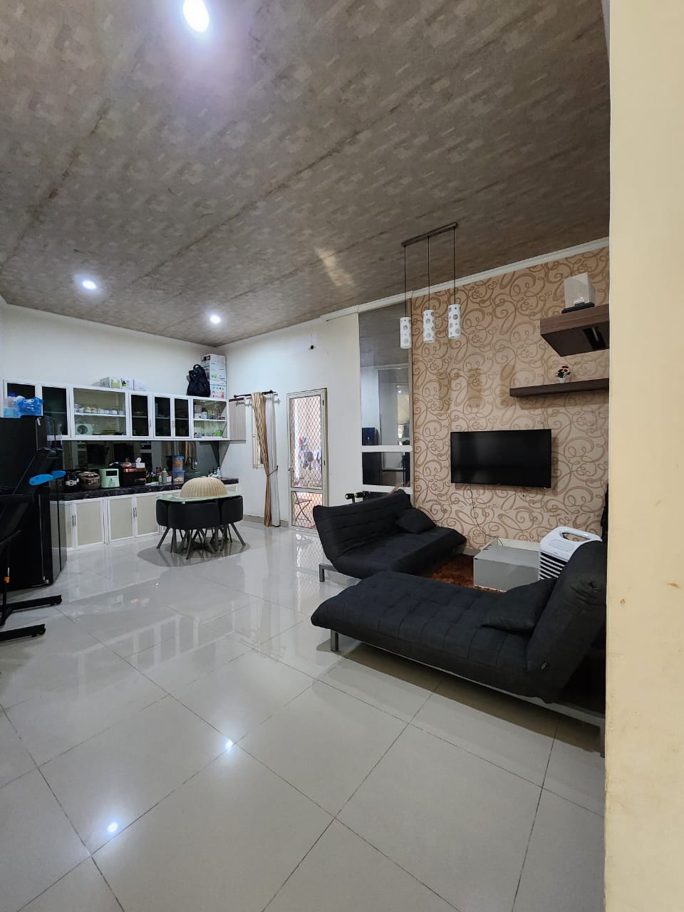 Dijual Cepat Rumah Minimalis di Simpang Darmo Permai Surabaya Barat - Image 1