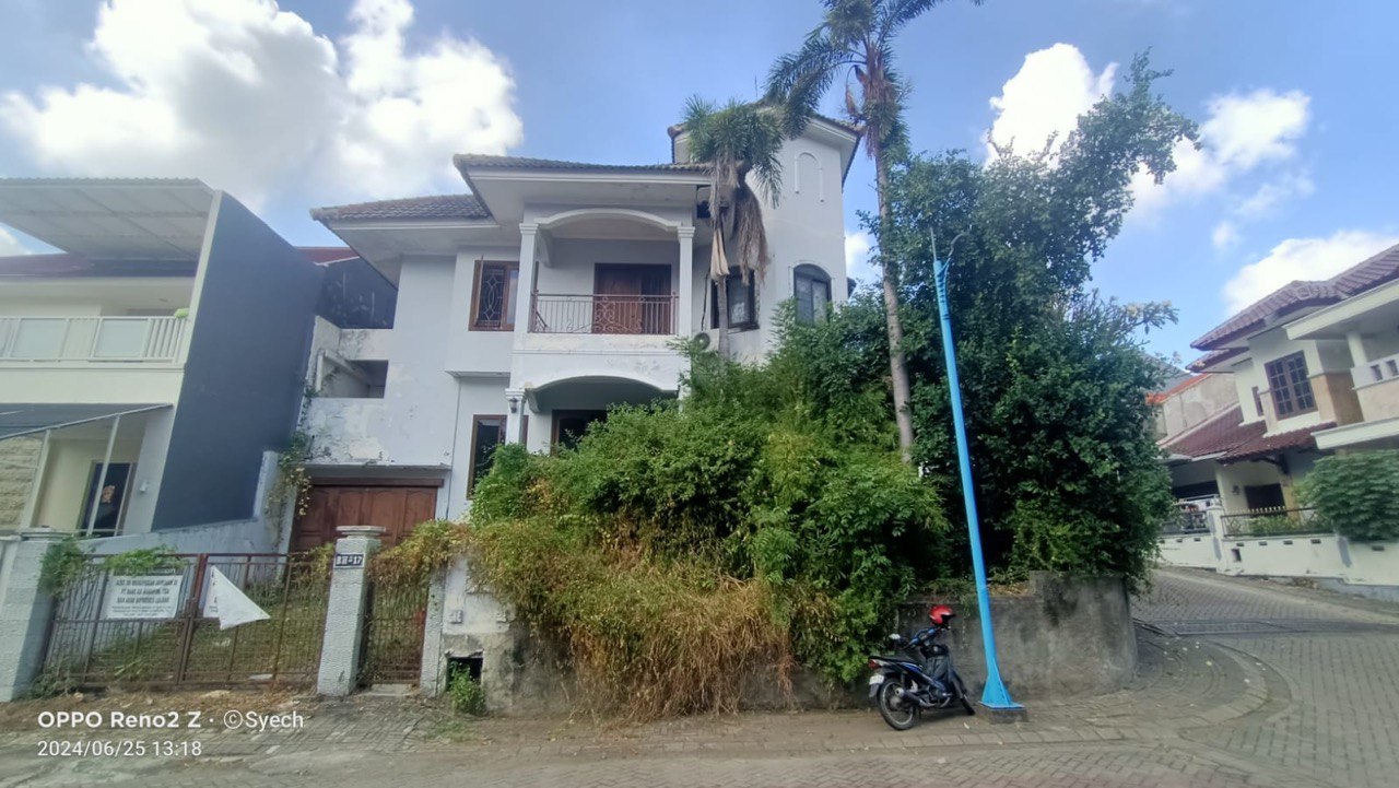 Dijual Rumah Lokasi Strategis Murah Posisi Hook di International Village Citraland, Surabaya Barat - Image 1