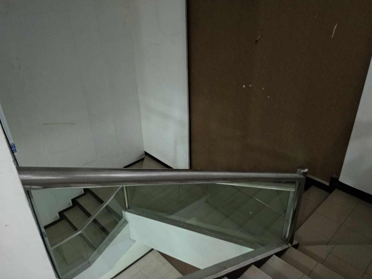 Dijual/disewakan Ruko Strategis di Ngagel Jaya Selatan Surabaya Timur - Thumbnail 4