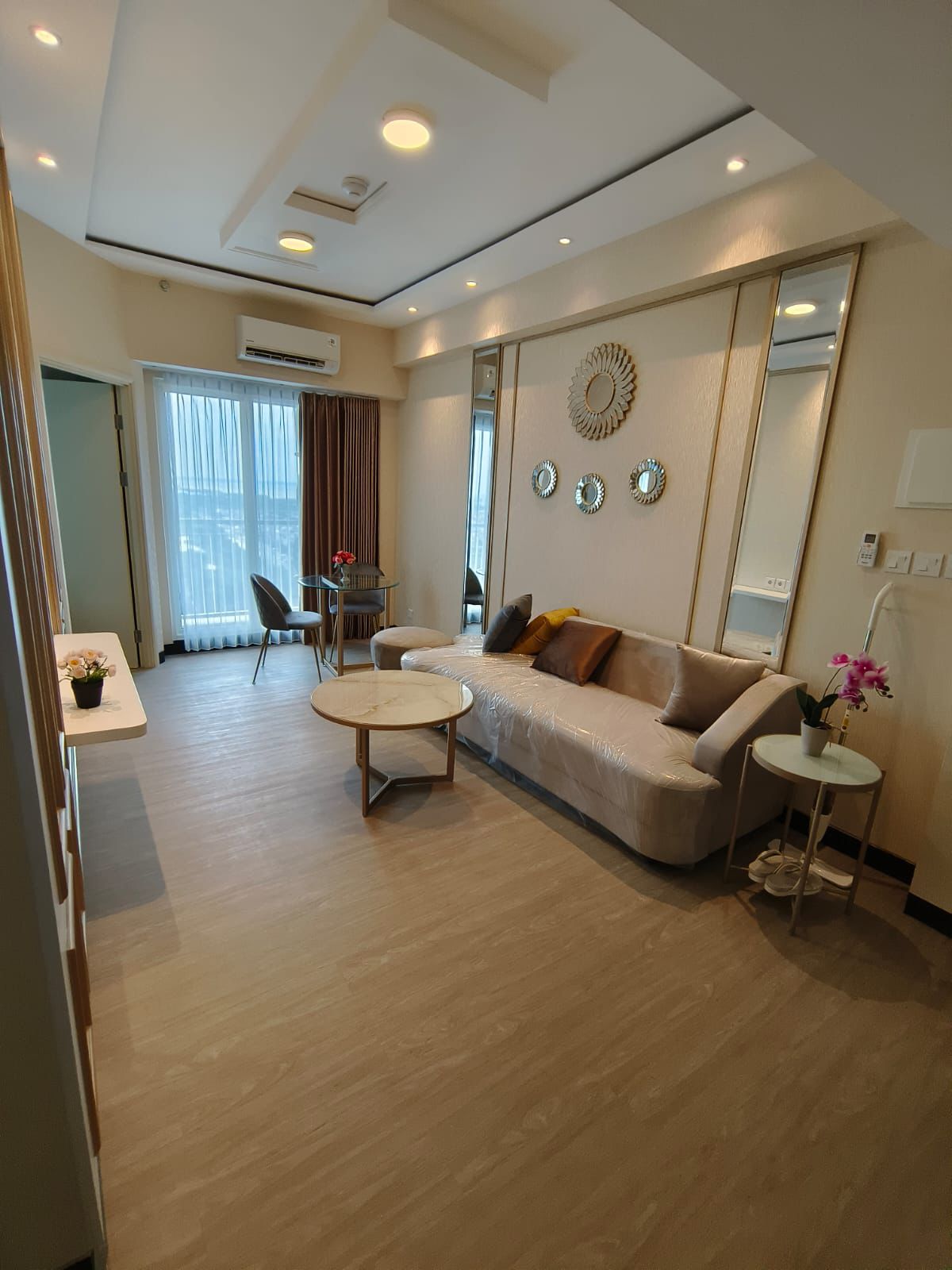 Dijual Apartemen Mewah di Amor Tower Surabaya Timur Unit Hook dan Full Furnished - Image 1