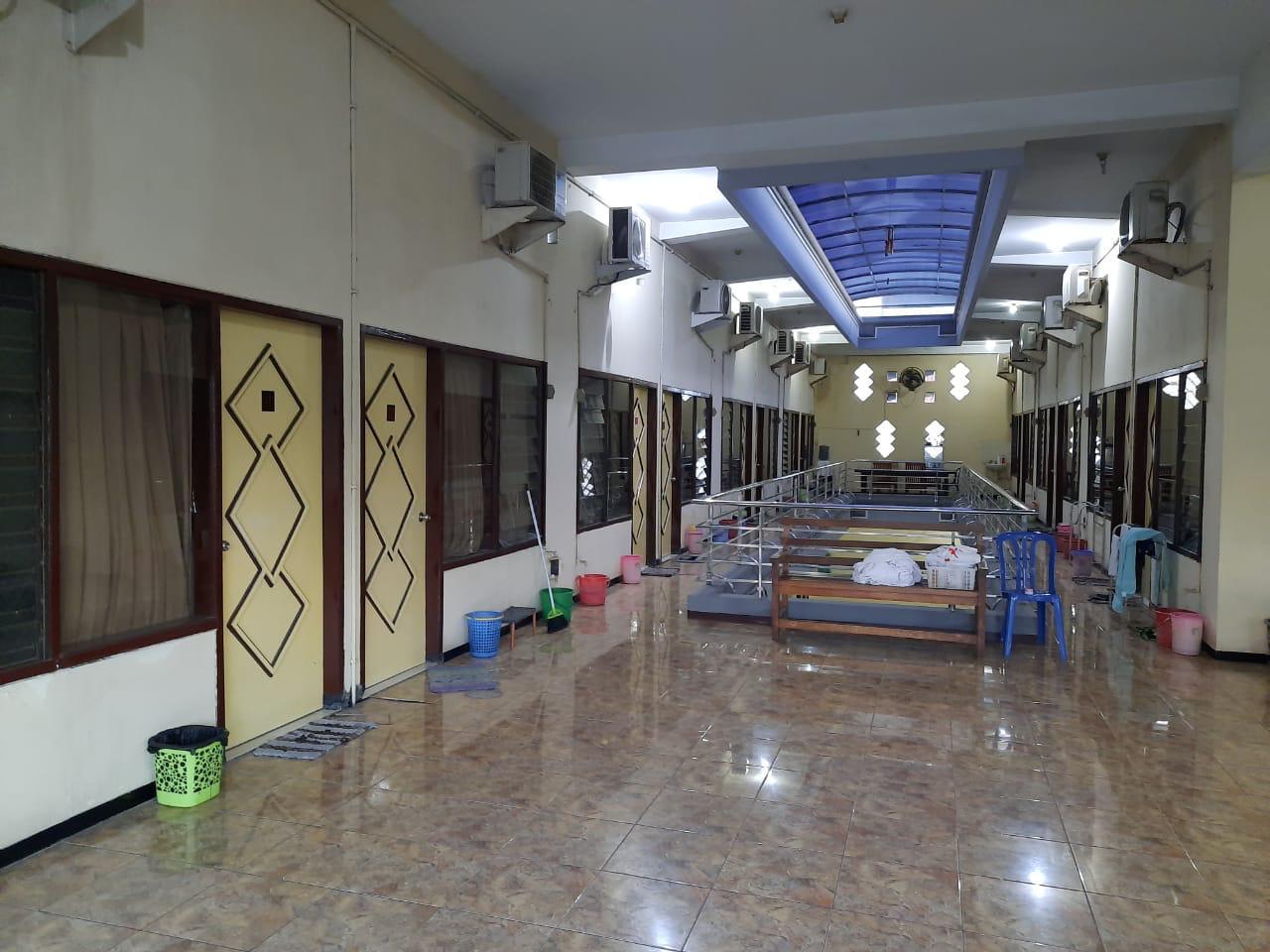 Dijual Rumah Kost Aktif Raya Siwalankerto Lokasi Surabaya Selatan - Thumbnail 2