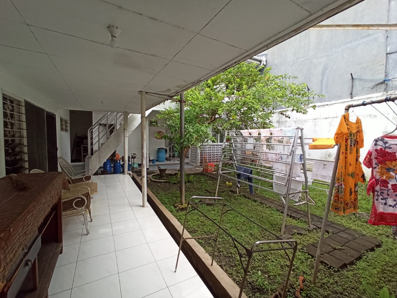 Dijual Rumah Siap Huni Strategis di Raya Sukomanunggal Surabaya Barat - Thumbnail 4