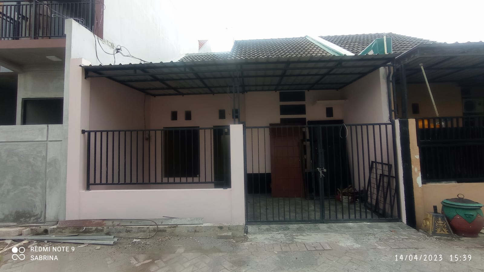 Dijual Rumah Nyaman dan Terawat di Tambak Medokan Ayu Surabaya Timur - Image 1