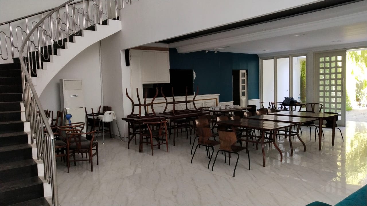 Disewakan Lokasi Strategis Raya Jemursari Surabaya Selatan – Cocok untuk Kantor, Cafe, Rumah Makan, atau Bank - Image 1