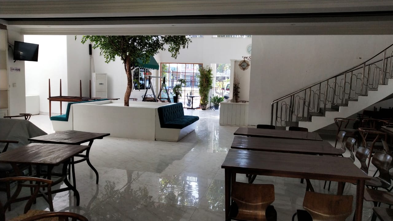 Disewakan Lokasi Strategis Raya Jemursari Surabaya Selatan – Cocok untuk Kantor, Cafe, Rumah Makan, atau Bank - Thumbnail 2