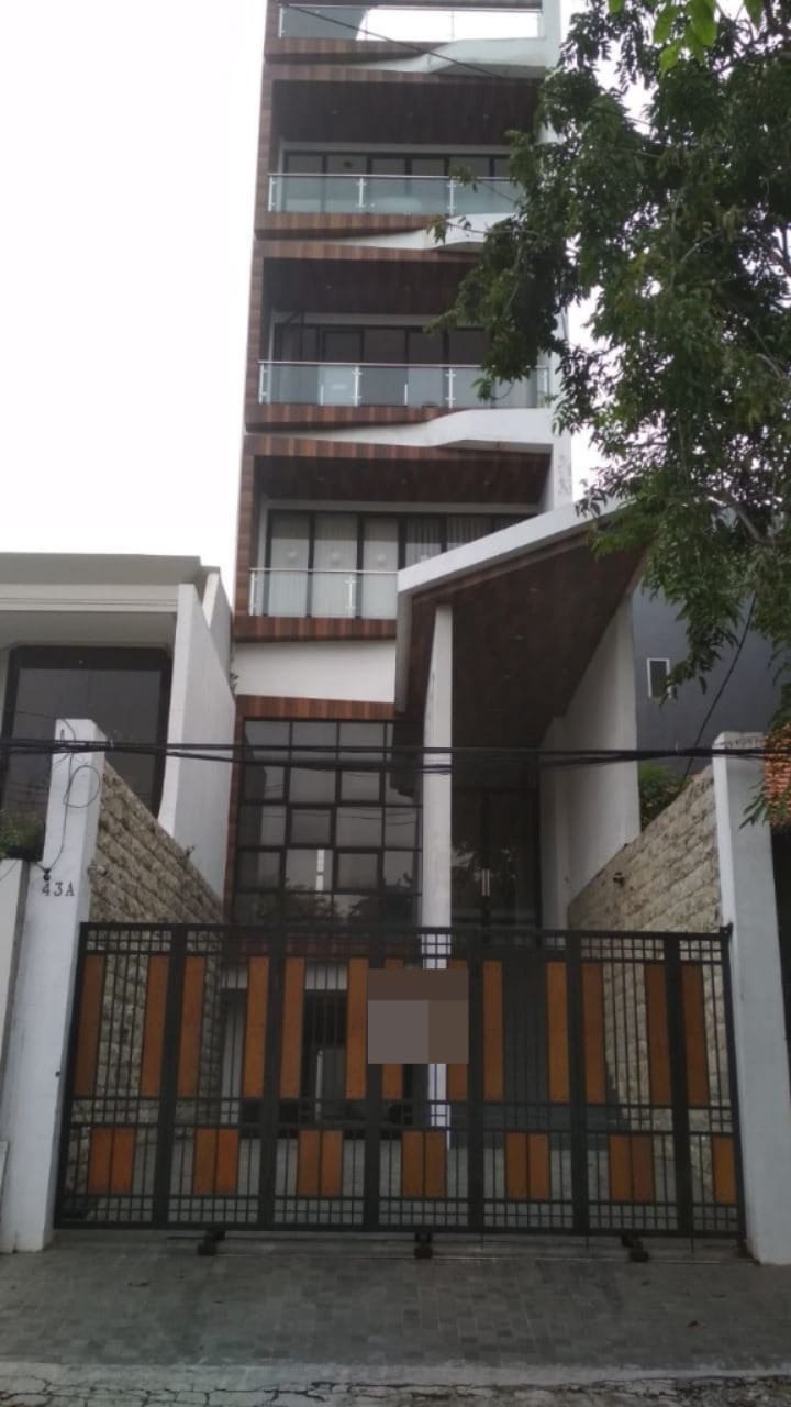 Dijual Murah Gedung Nol Jalan Raya Surabaya Pusat - Embong Cerme, Genteng - Image 1