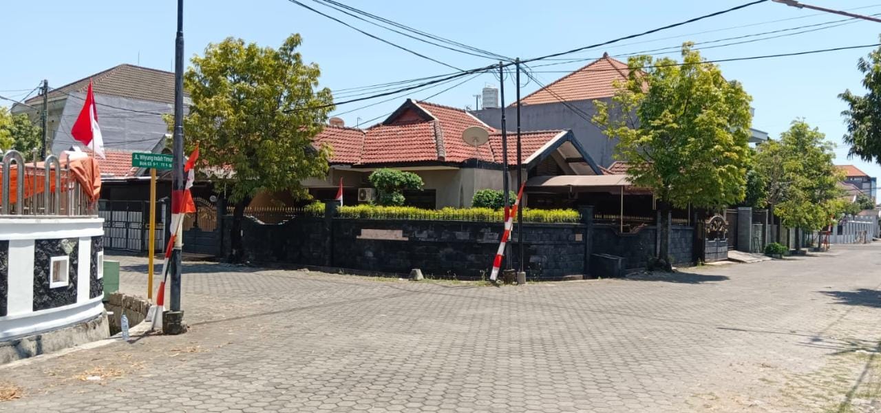 Dijual Murah Rumah 1 Lantai Pondok Wiyung Indah, Surabaya Barat - Image 1