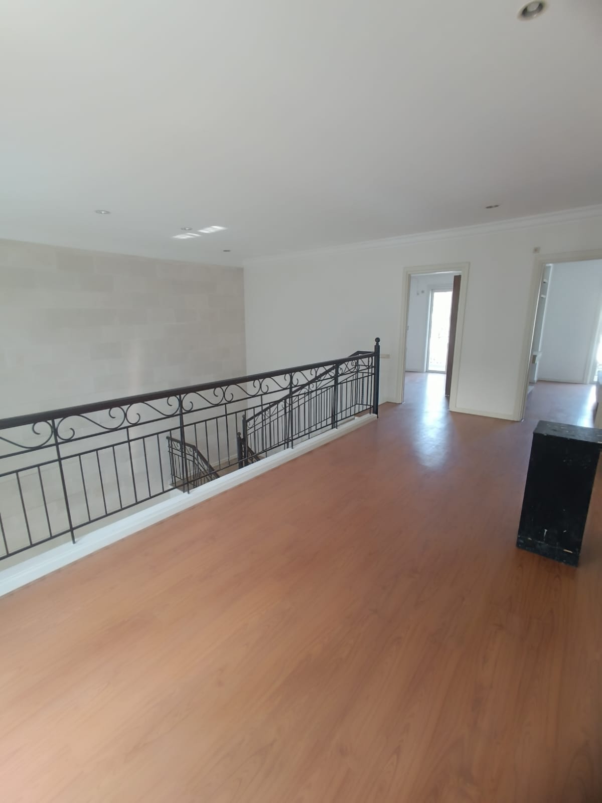 Dijual Rumah Mewah di Citraland Surabaya Barat - Thumbnail 3