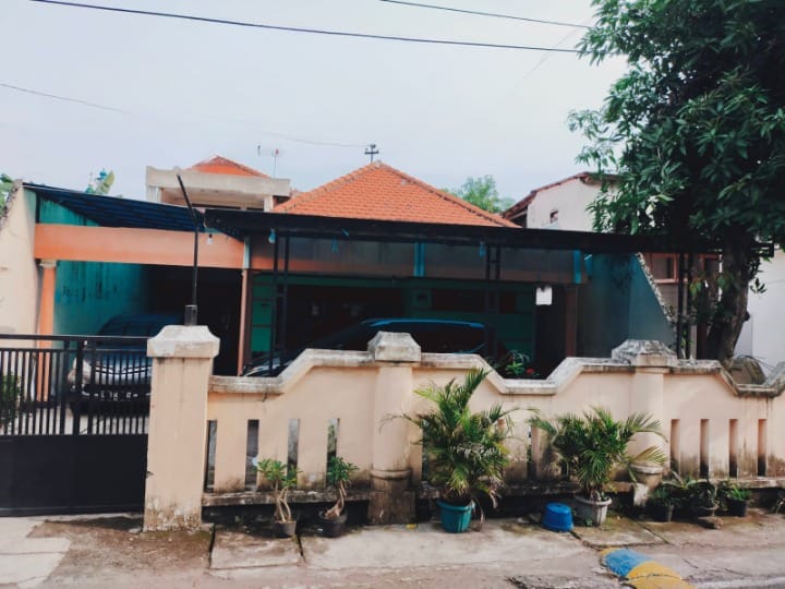 Dijual Rumah Strategis Wilayah Surabaya Selatan - Image 1