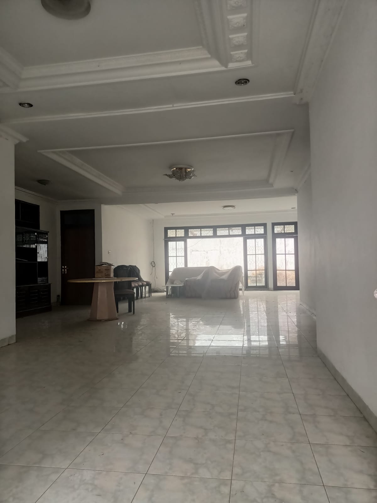 Dijual Rumah 1 Lantai Lokasi Strategis Darmo Harapan Surabaya Barat - Harga Terjangkau! - Thumbnail 2