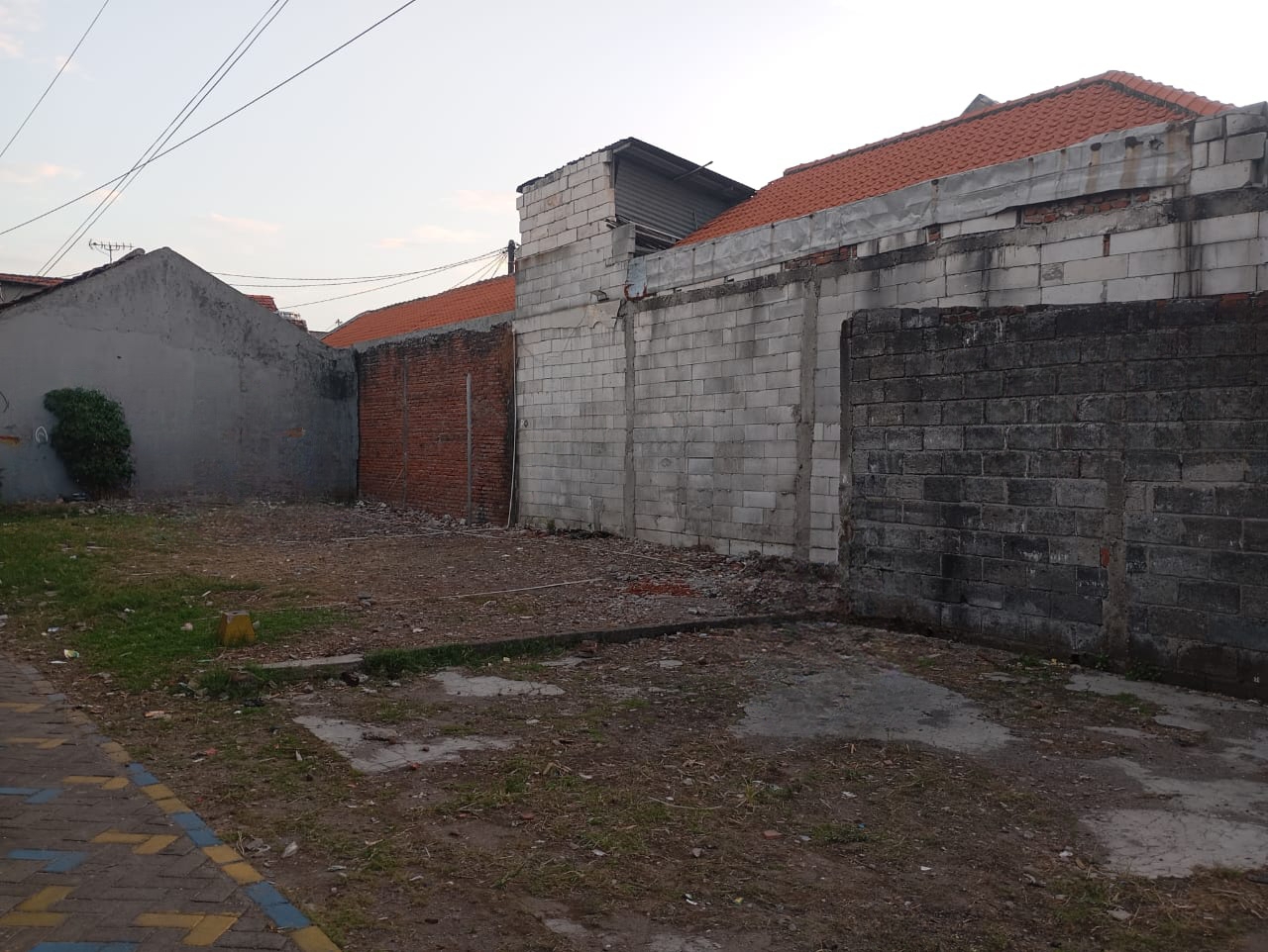 Dijual Cepat Kavling Tanah Siwalankerto Dekat UK Petra Surabaya Selatan - Image 1
