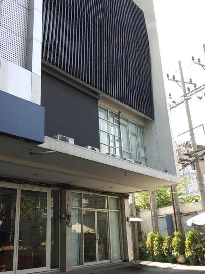 Dijual Ruko Siap Pakai Lokasi Strategis Raya Merr Ir Soekarno Surabaya Timur - Image 1