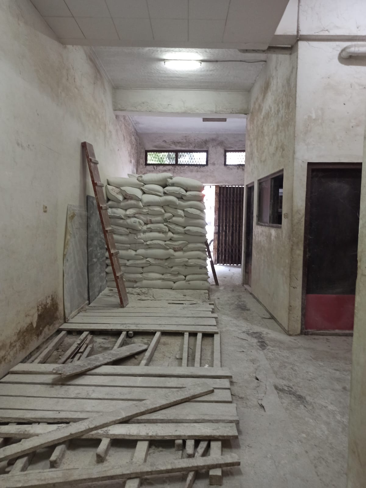 Dijual Gudang Bagus Minimalis Wilayah Kertopaten Surabaya Pusat - Thumbnail 2