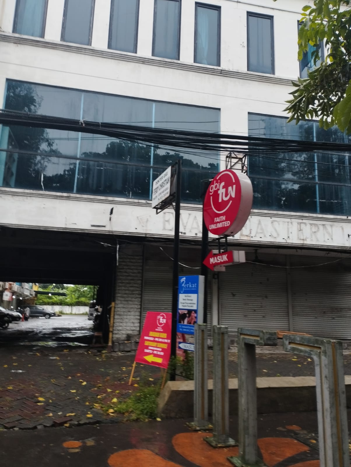 Dijual/Disewakan Ruko di HR Muhammad Surabaya Barat - Image 1