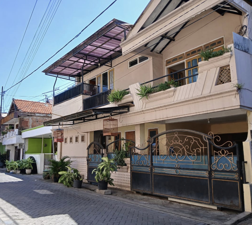 Dijual Cepat Rumah Kos Aktif Lokasi Gubeng Surabaya Timur - Image 1