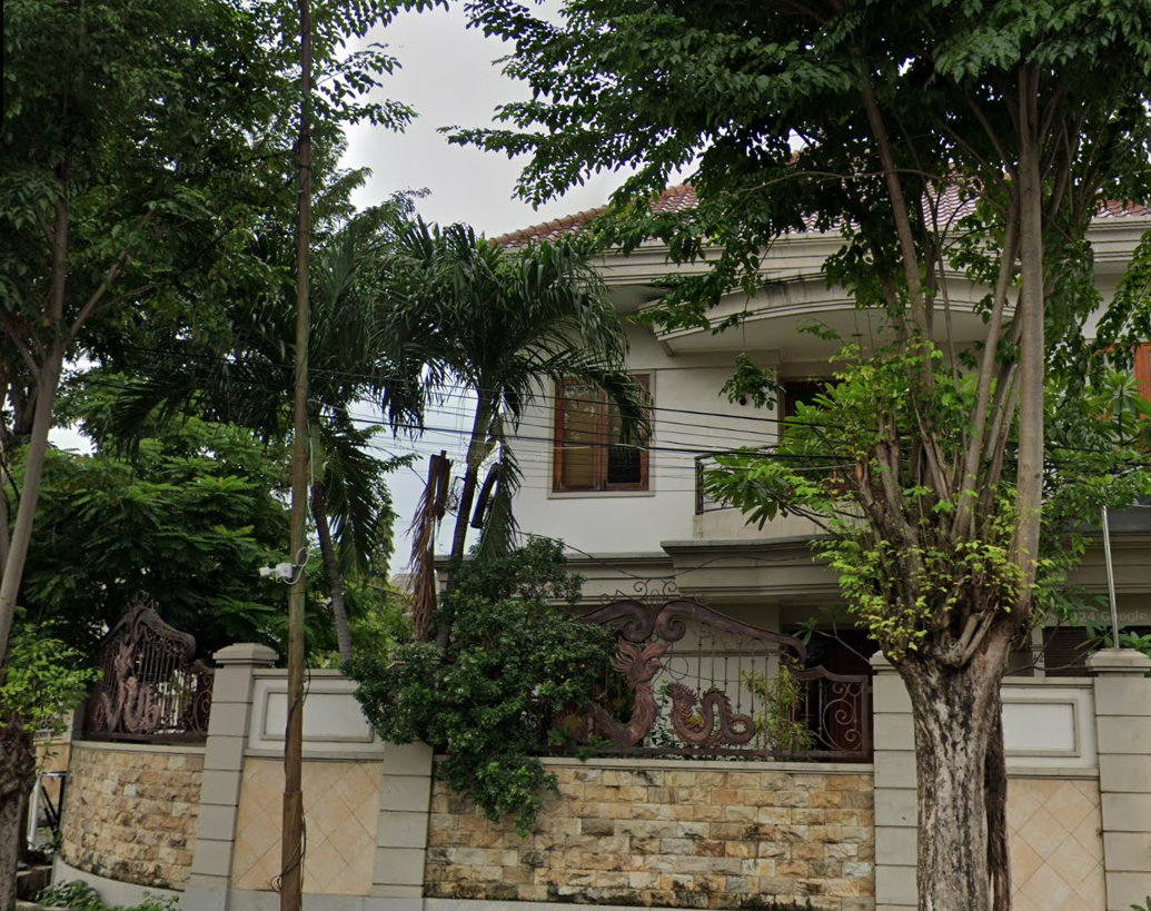 Disewakan Rumah Usaha Lokasi Premium di Darmo Permai Timur Surabaya Barat - Image 1