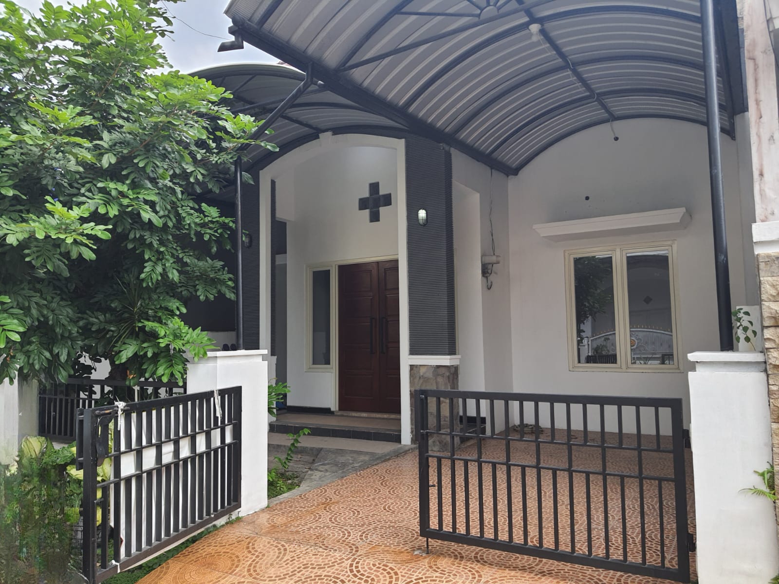 Rumah Siap Huni Dijual di Graha Kebonsari Elveka Surabaya Selatan - Image 1