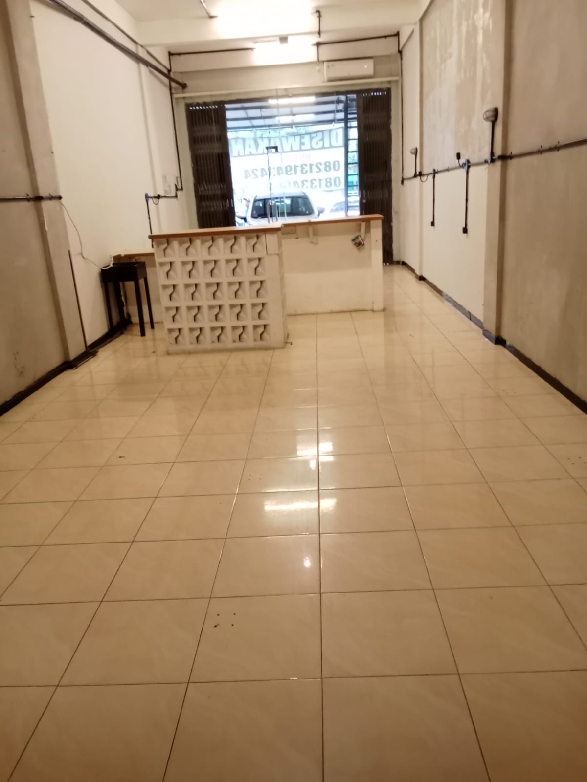 Disewakan Ruko 2 Lantai Lokasi Strategis Raya Sulfat Malang - Image 1