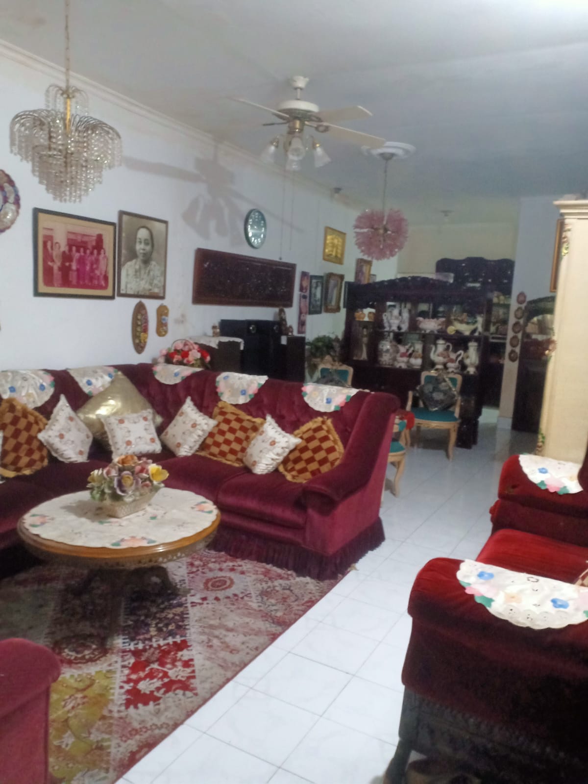 Dijual Rumah Nyaman Area Strategis Barata Jaya Surabaya Timur - Thumbnail 4