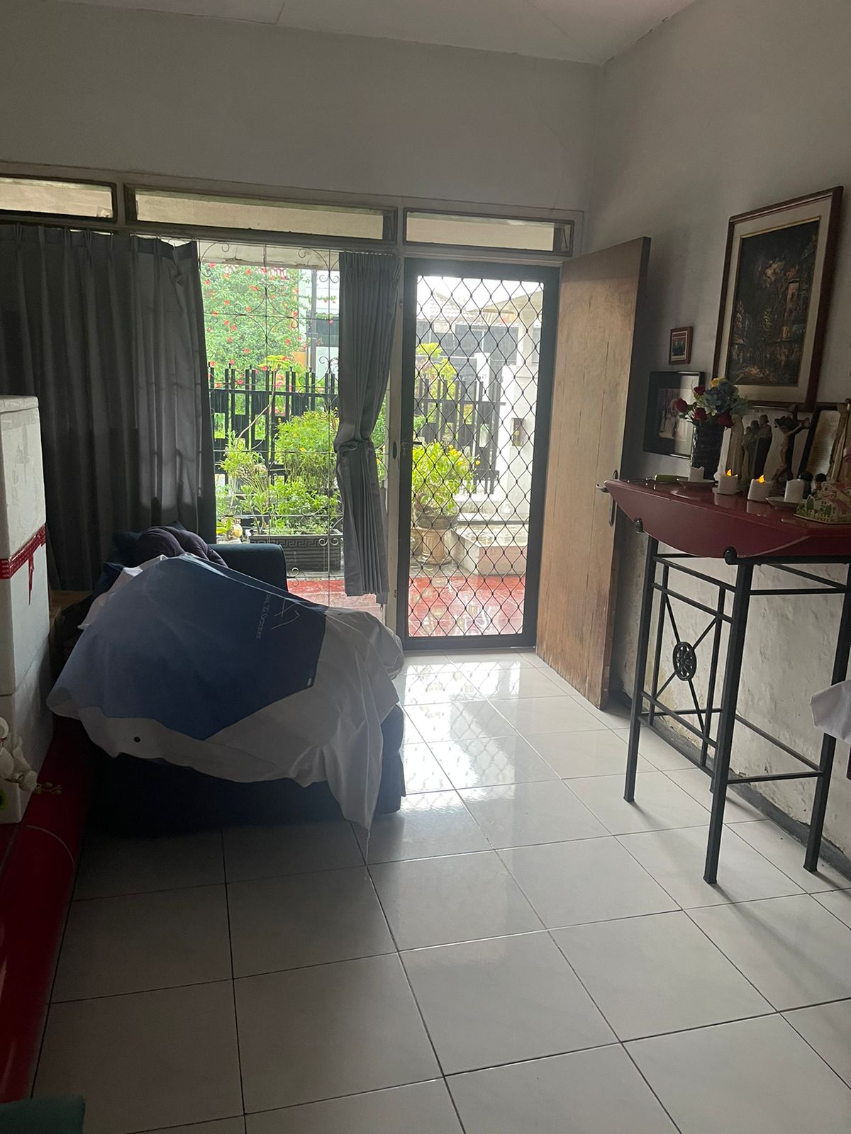 DIjual Rumah Nyaman Asri Terawat Baratajaya Kawasan Surabaya Timur - Thumbnail 2