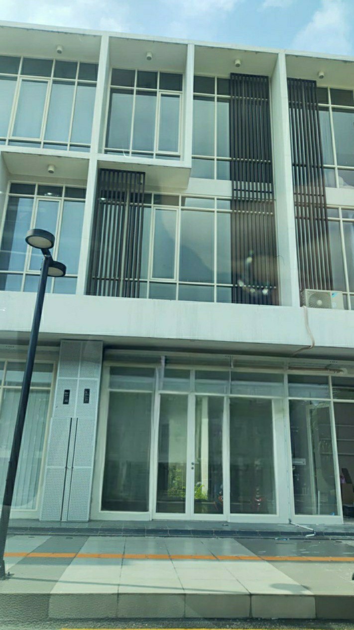 Dijual Ruko Baru Northwest Citraland Utara Lokasi Komersial Surabaya Barat - Image 1