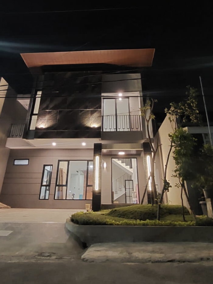 Dijual Rumah Baru Modern di Gayungsari Barat Surabaya Selatan Kawasan Elit - Image 1