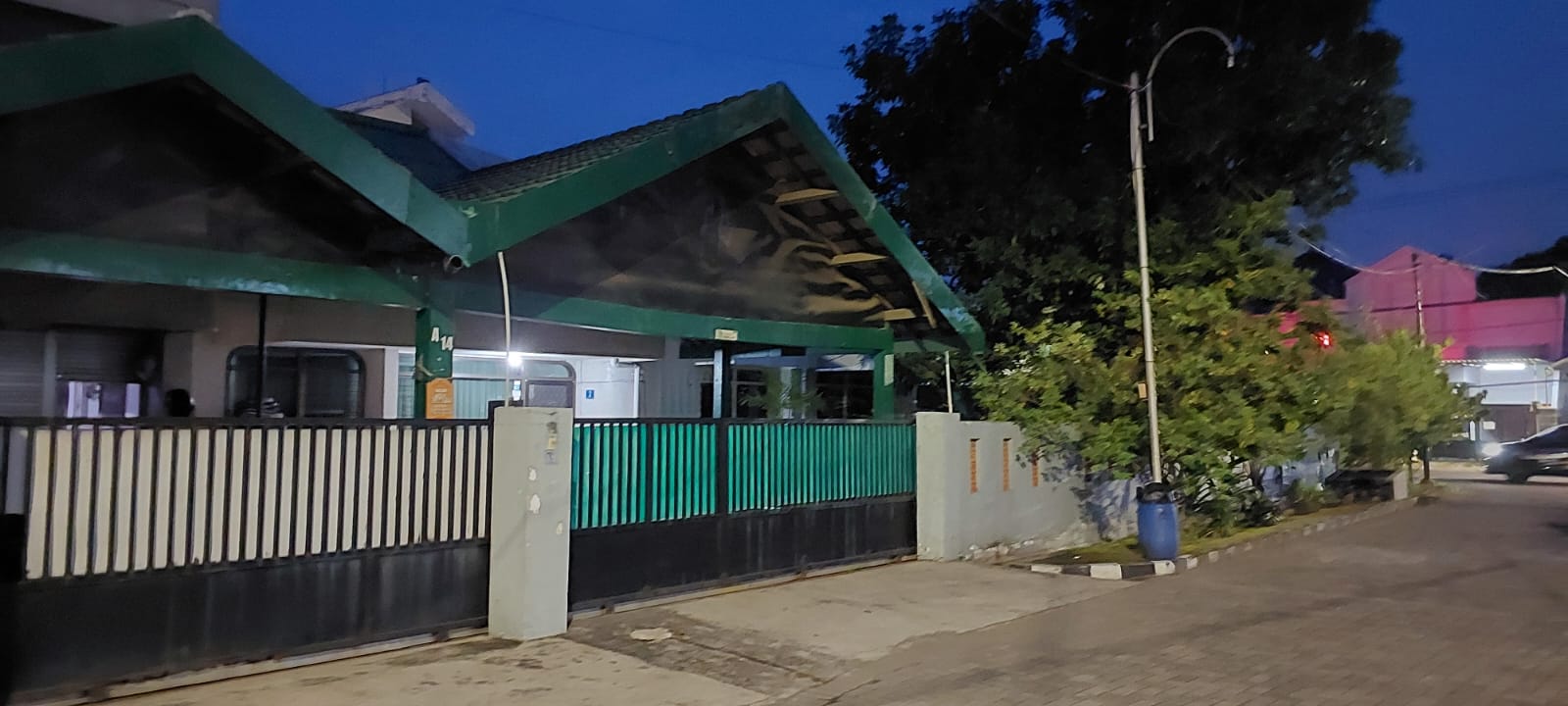 Dijual Rumah Luas di Prapen Indah Surabaya Selatan - Image 1