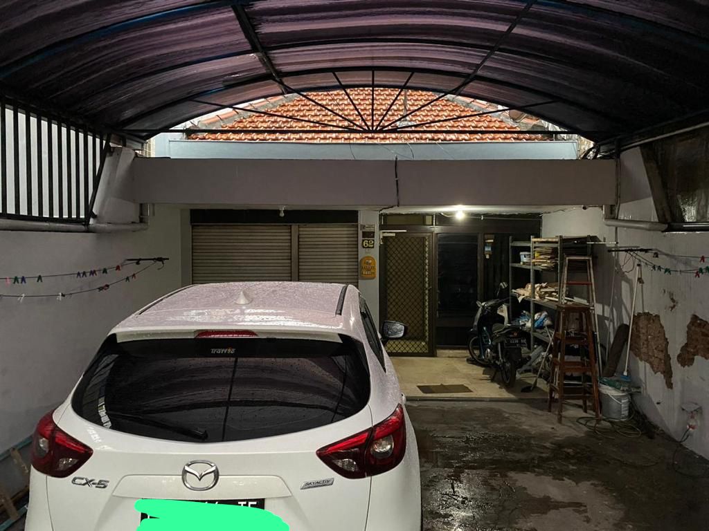 Rumah Dijual Lokasi Strategis Kalibutuh Tembok Dukuh Surabaya Pusat - Image 1