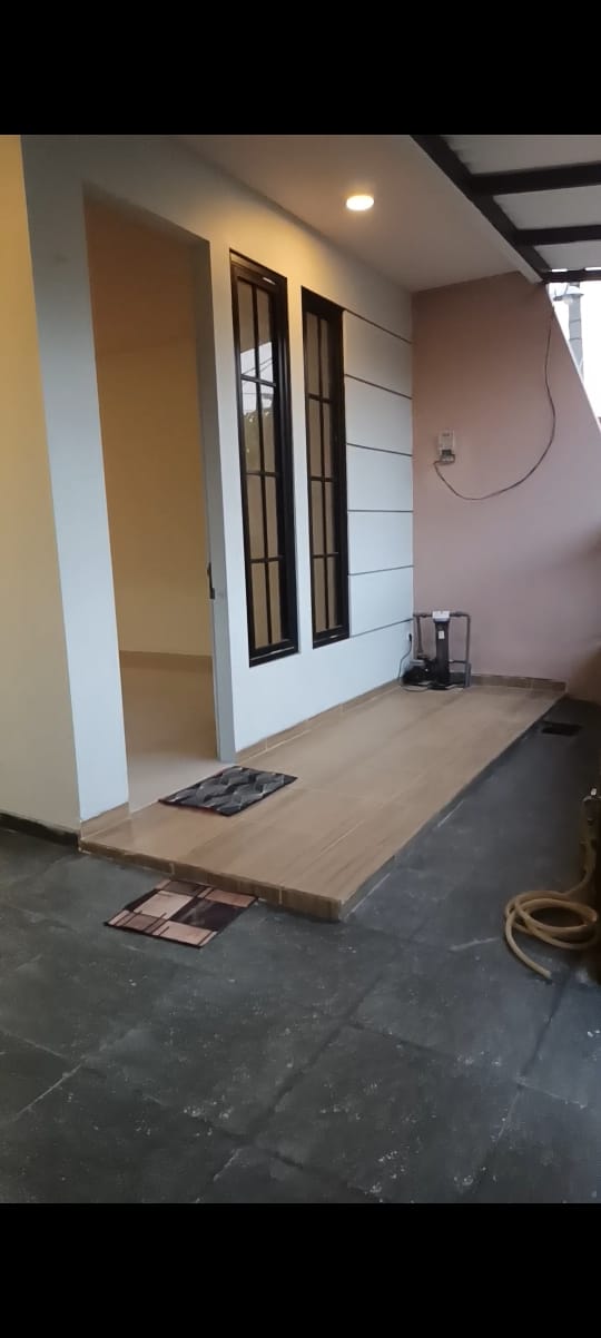 Dijual Rumah Nyaman dan Strategis di Menganti Permai Surabaya Barat - Thumbnail 3