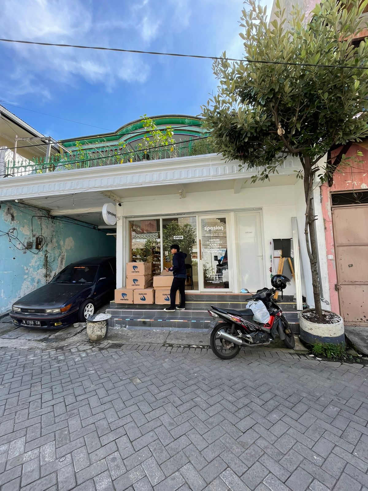 Dijual Rumah Kos-Kosan Serta Toko di Sukolilo Surabaya Timur - Image 1