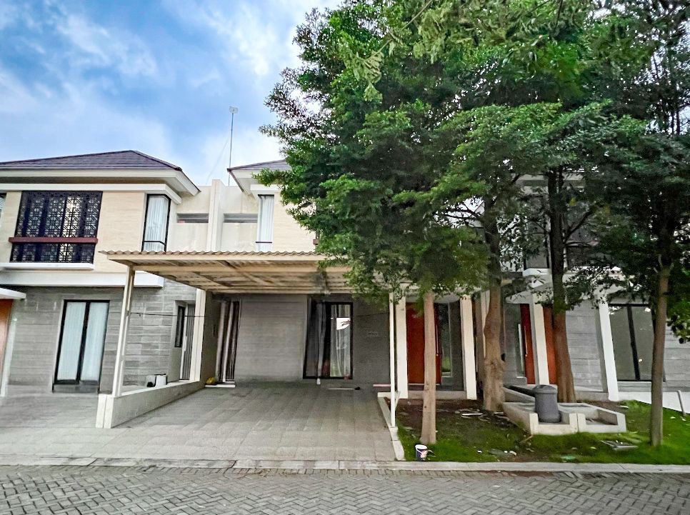 Dijual Rumah Bagus Minimalis Northwest Lake Citraland Surabaya Barat - Image 1